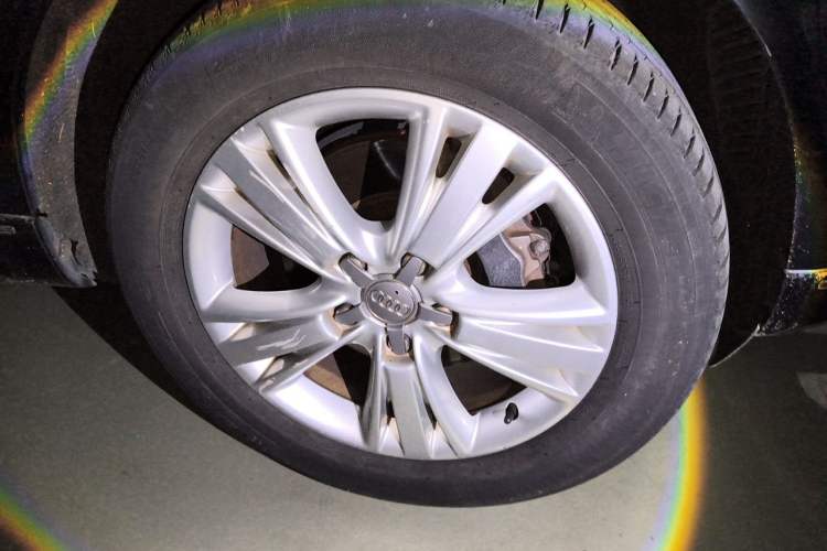 Used Audi Q7 2011 3.0 TFSI Technology Model (245kW) Right Front Wheel Hub