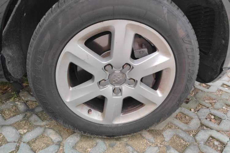 Used Audi Q7 2011 3.0 TFSI Technology Model (245kW) Right Front Wheel Hub