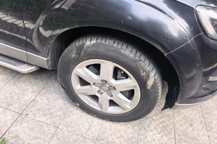 Used Audi Q7 2011 3.0 TFSI Ambition (200kW) Right Front Wheel Hub