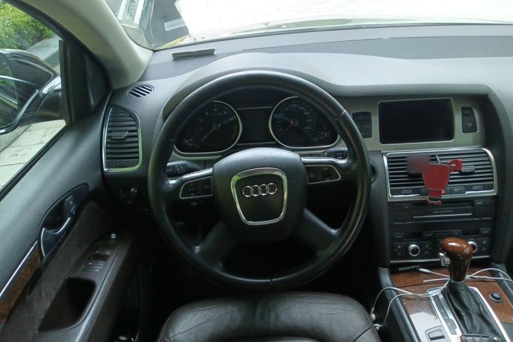 Used Audi Q7 2011 3.0 TFSI Comfort (200kW) Steering Wheel