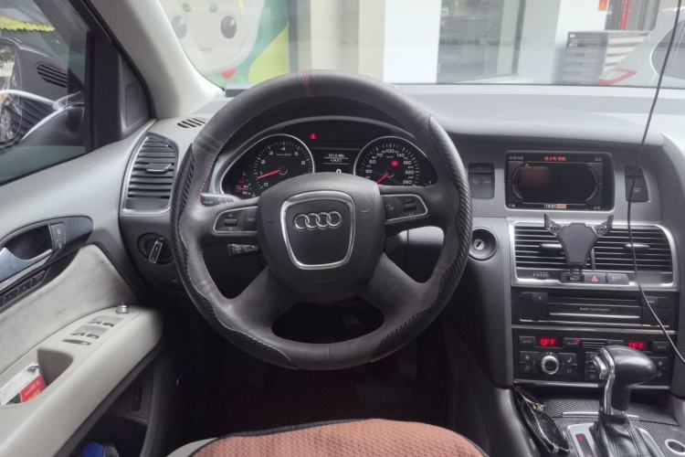 Used Audi Q7 2011 3.0 TFSI Technology (200kW) Steering Wheel