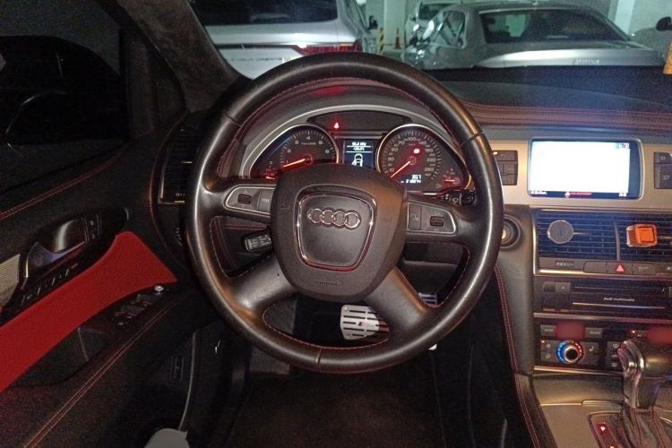 Used Audi Q7 2011 3.0 TFSI Exclusive (245kW) Steering Wheel