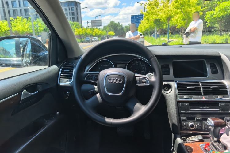 Used Audi Q7 2011 3.0 TFSI Technology (200kW) Steering Wheel