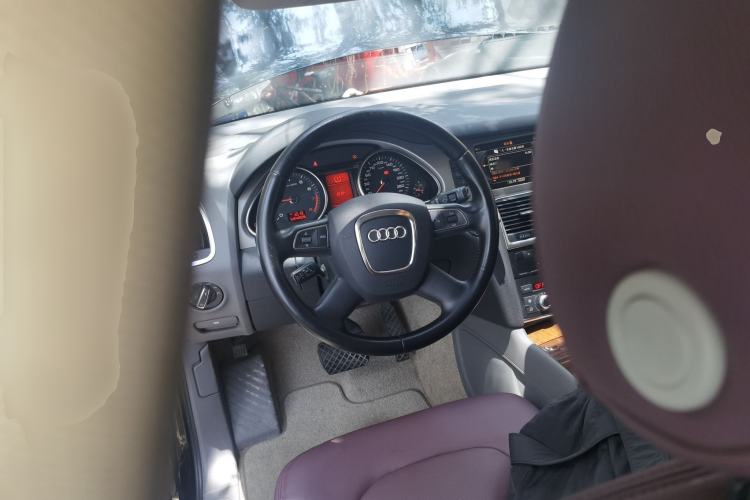 Used Audi Q7 2011 3.0 TFSI Ambition (200kW) Steering Wheel