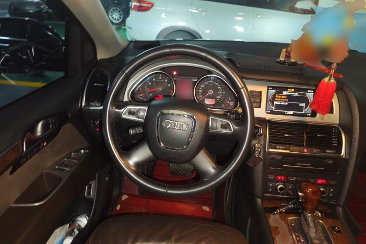 Used Audi Q7  Steering Wheel
