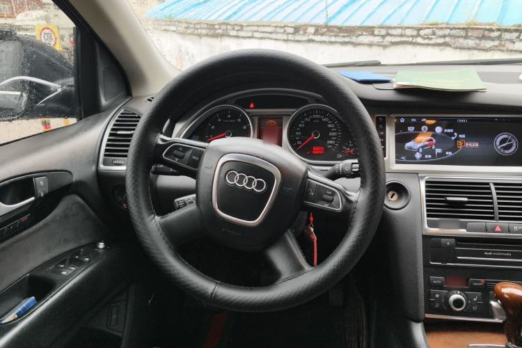 Used Audi Q7 2011 3.0 TFSI Comfort (200kW) Steering Wheel