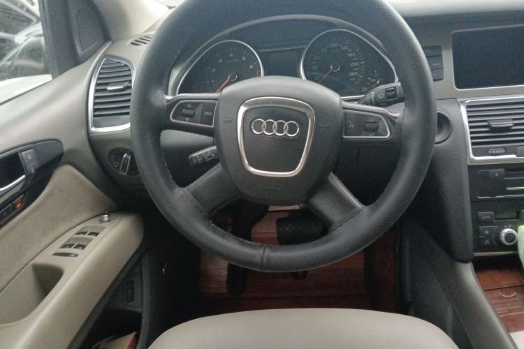 Used Audi Q7 2011 3.0 TFSI Technology (200kW) Steering Wheel