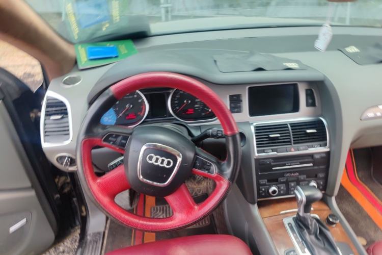 Used Audi Q7 2011 3.0 TFSI Ambition (200kW) Steering Wheel