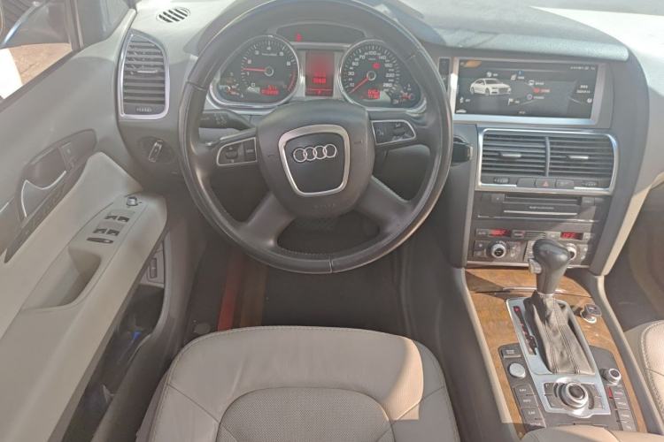 Used Audi Q7 2011 3.0 TFSI Ambition (200kW) Steering Wheel