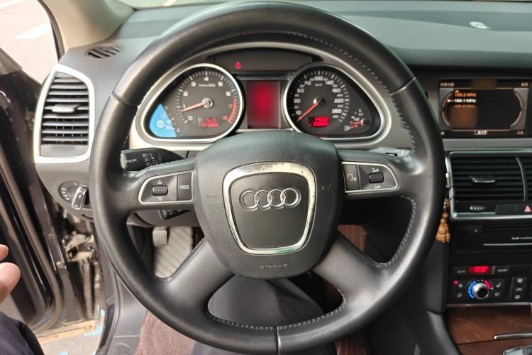 Used Audi Q7 2011 3.0 TFSI Ambition (200kW) Steering Wheel