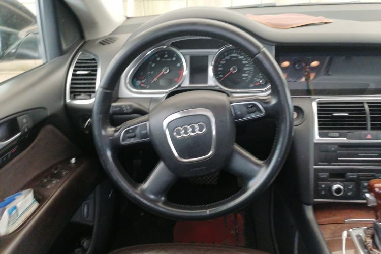 Used Audi Q7  Steering Wheel