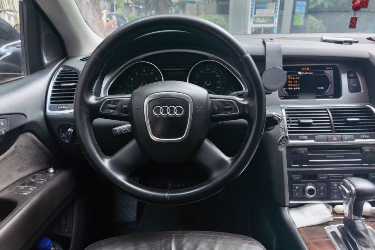 Used Audi Q7 2011 3.0 TFSI Ambition (200kW) Steering Wheel