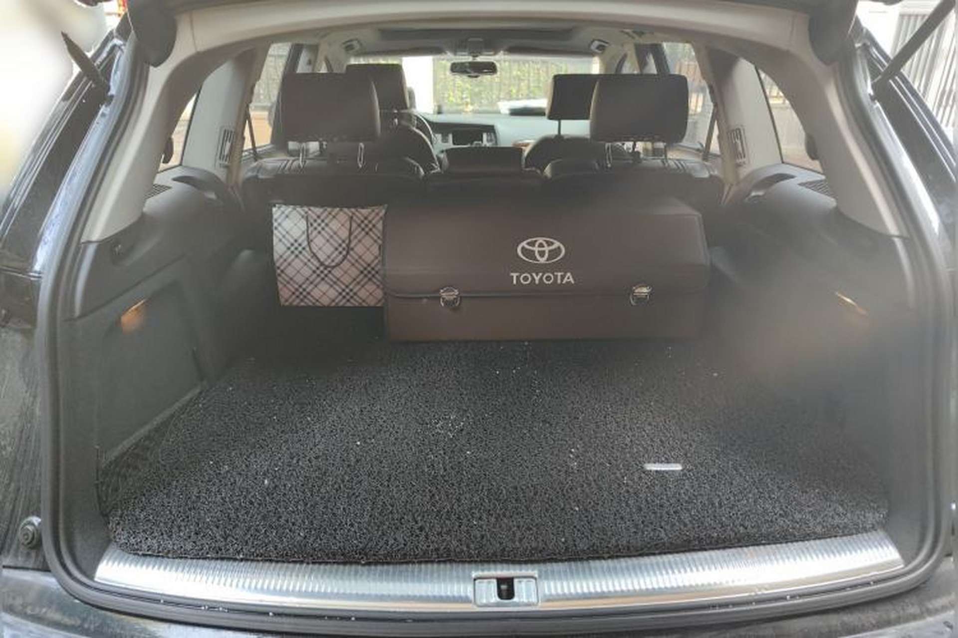 Used Audi Q7 2011 3.0 TFSI Technology Model (245kW) Trunk