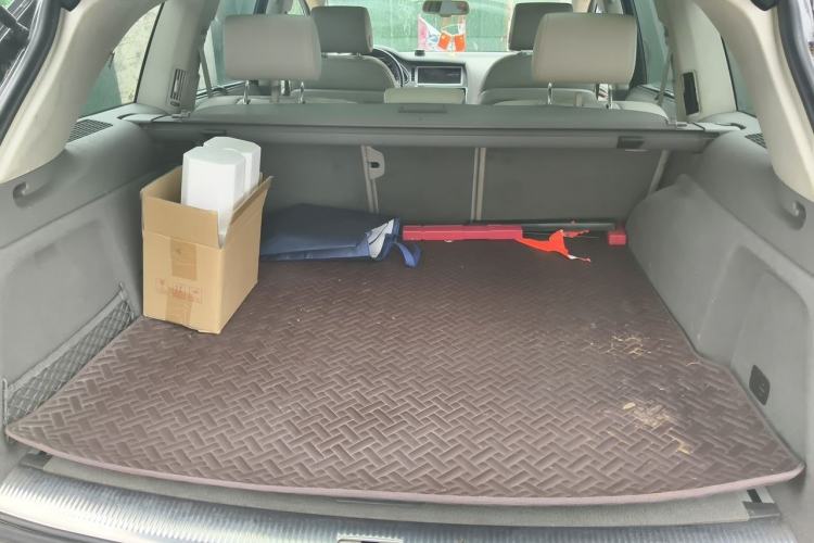 Used Audi Q7 2011 3.0 TFSI Comfort (200kW) Trunk
