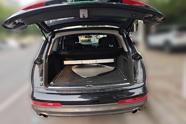 Used Audi Q7 2011 3.0 TFSI Ambition (200kW) Trunk