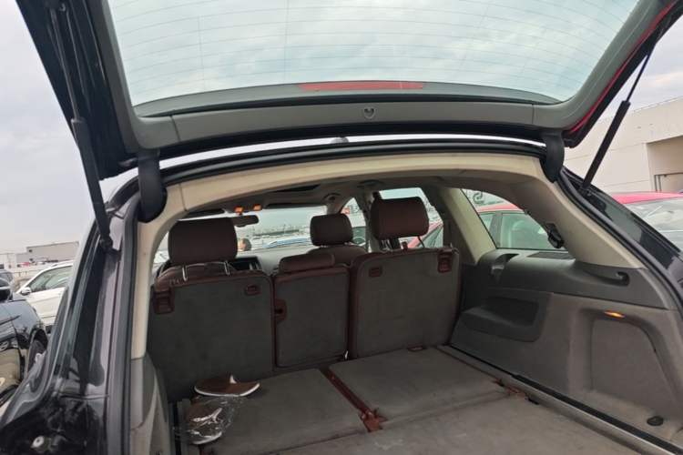 Used Audi Q7 2011 3.0 TFSI Ambition (200kW) Trunk