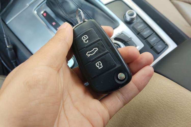 Used Audi Q7 2011 3.0 TFSI Technology Model (245kW) Vehicle Key