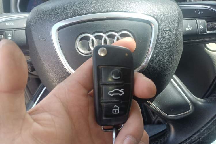 Used Audi Q7 2011 3.0 TFSI Ambition (200kW) Vehicle Key