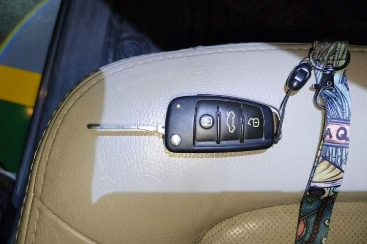 Used Audi Q7 2011 3.0 TFSI Comfort (200kW) Vehicle Key