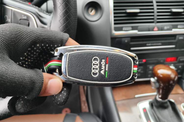 Used Audi Q7 2011 3.0 TFSI Comfort (200kW) Vehicle Key