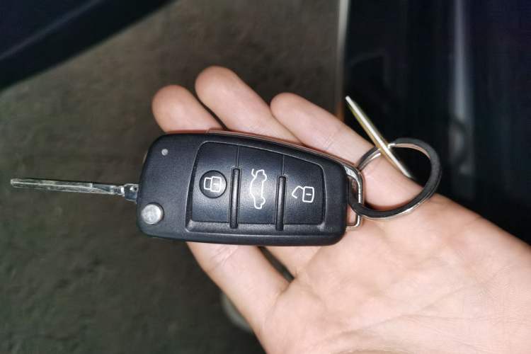 Used Audi Q7 2011 3.0 TFSI Comfort Model (245kW) Vehicle Key