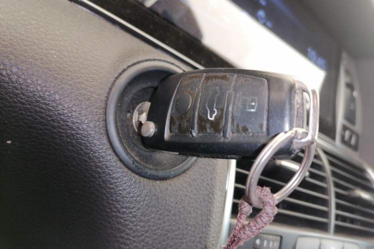 Used Audi Q7  Vehicle Key