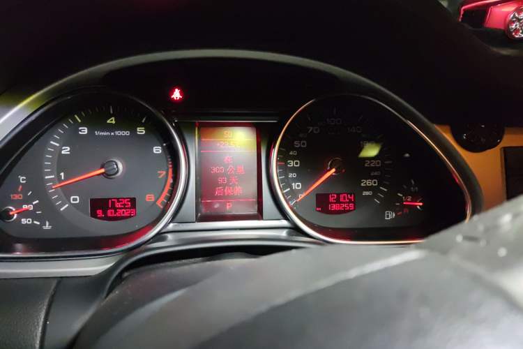 Used Audi Q7 2011 3.0 TFSI Technology (200kW) Instrument Cluster