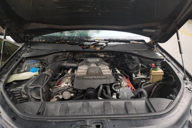 Used Audi Q7 2011 3.0 TFSI Exclusive Edition (200kW) Engine Bay