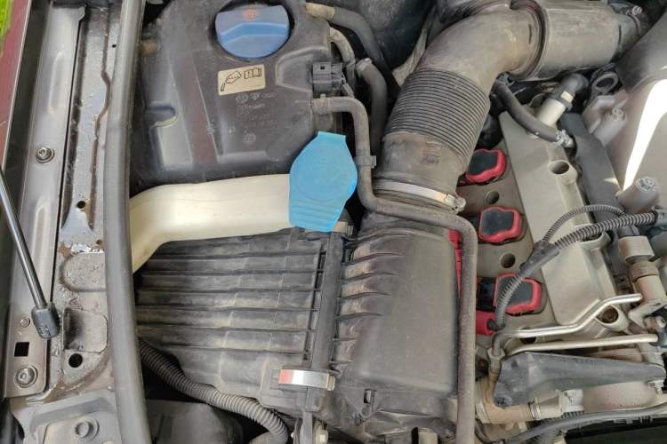 Used Audi Q7 2011 3.0 TFSI Exclusive Edition (200kW) Engine Bay Right