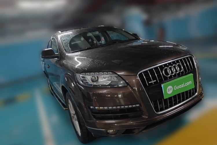 Used Audi Q7 2011 3.0 TFSI Comfort Model (245kW) Front Right 45 Deg