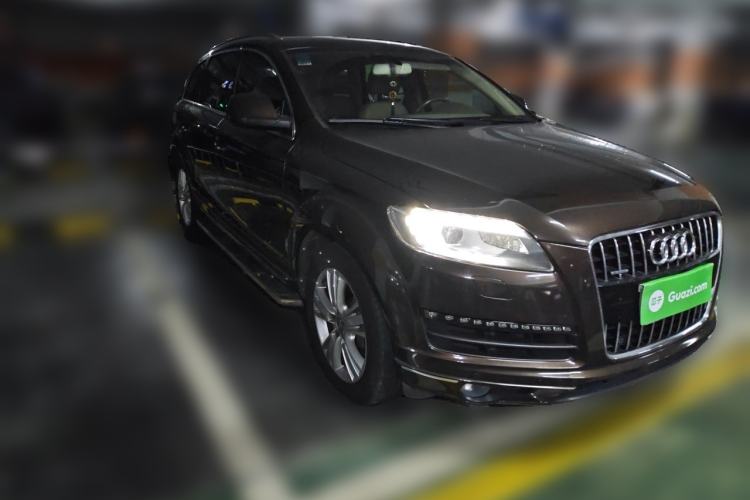 Used Audi Q7 2011 3.0 TFSI Comfort (200kW) Front Right 45 Deg