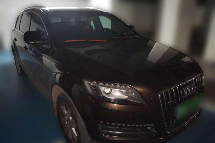 Used Audi Q7 2011 3.0 TFSI Technology (200kW) Front Right 45 Deg