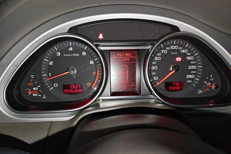 Used Audi Q7 2011 3.0 TFSI Comfort (200kW) Instrument Cluster
