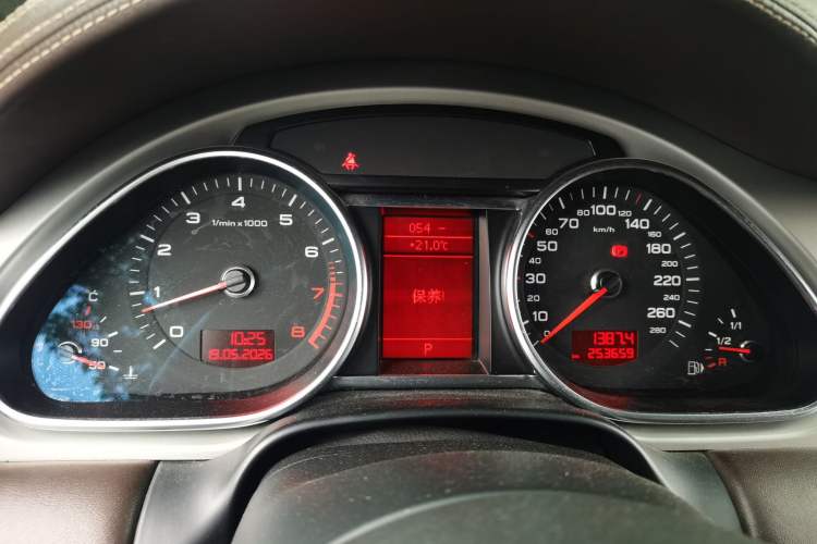 Used Audi Q7 2011 3.0 TFSI Comfort (200kW) Instrument Cluster