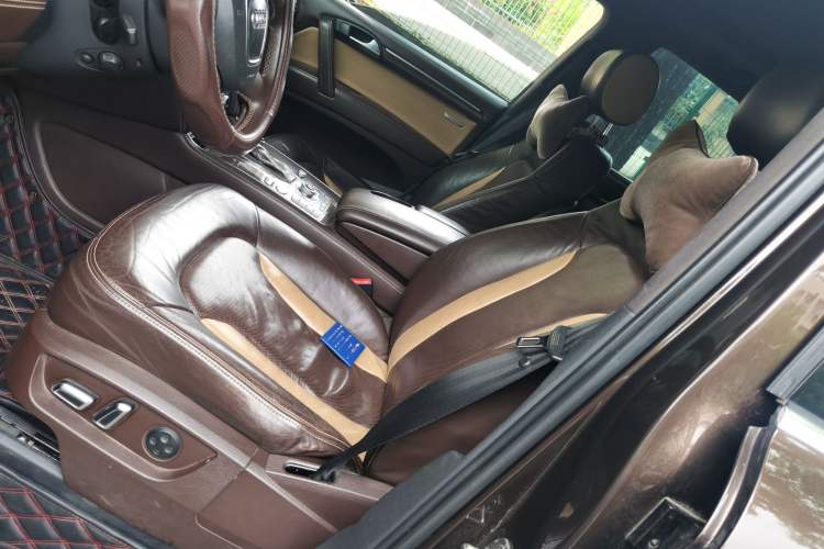 Used Audi Q7 2011 3.0 TFSI Comfort (200kW) Left Front Seat