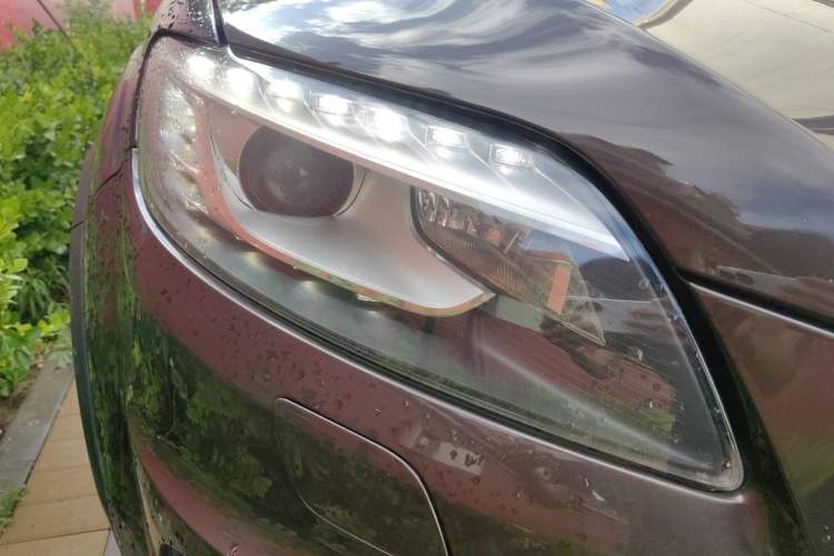 Used Audi Q7 2011 3.0 TFSI Exclusive Edition (200kW) Right Front Headlight