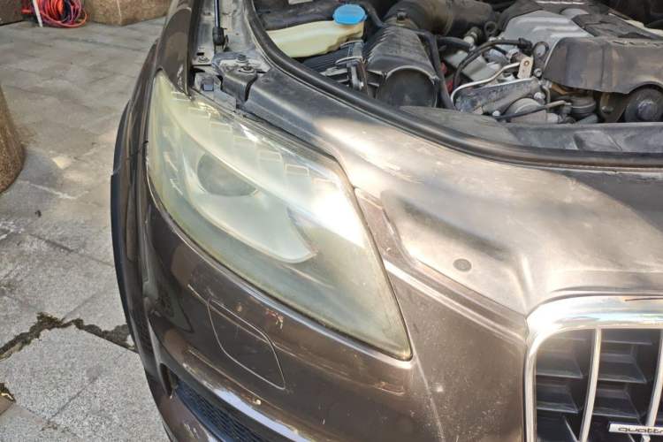 Used Audi Q7 2011 3.0 TFSI Exclusive Edition (200kW) Right Front Headlight
