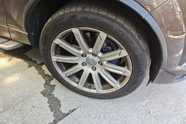 Used Audi Q7 2011 3.0 TFSI Exclusive Edition (200kW) Right Front Wheel Hub