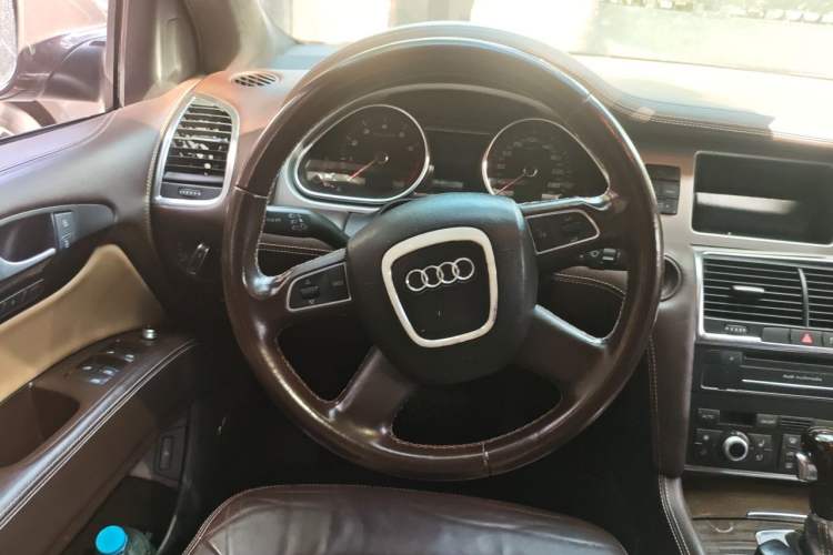 Used Audi Q7 2011 3.0 TFSI Exclusive Edition (200kW) Steering Wheel