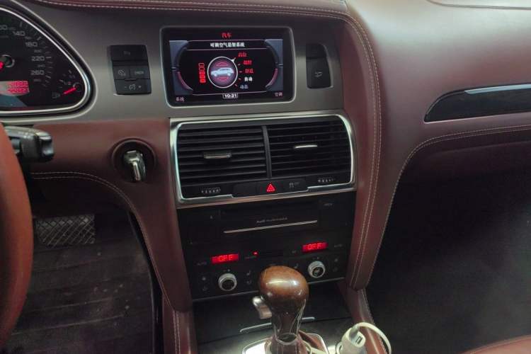 Used Audi Q7 2011 3.0 TFSI Exclusive Edition (200kW) Audio And AC Panel