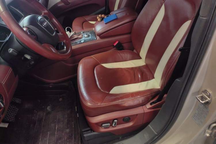 Used Audi Q7 2011 3.0 TFSI Exclusive Edition (200kW) Left Front Seat
