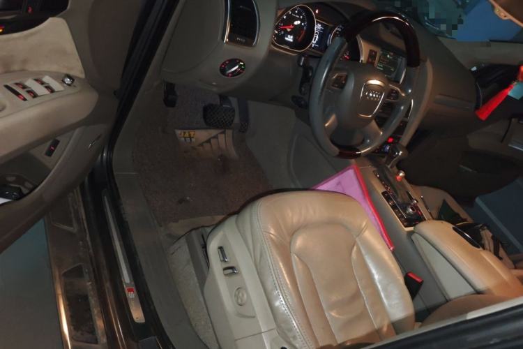 Used Audi Q7 2011 3.0 TFSI Comfort (200kW) Driver Seat