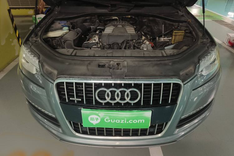 Used Audi Q7 2011 3.0 TFSI Ambition (200kW) Engine Bay
