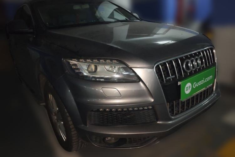Used Audi Q7 2011 3.0 TFSI Comfort (200kW) Front Right 45 Deg