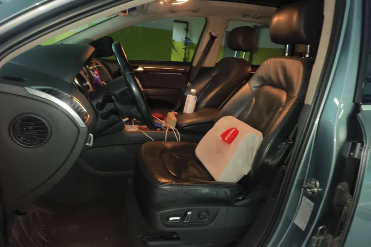 Used Audi Q7 2011 3.0 TFSI Ambition (200kW) Left Front Seat