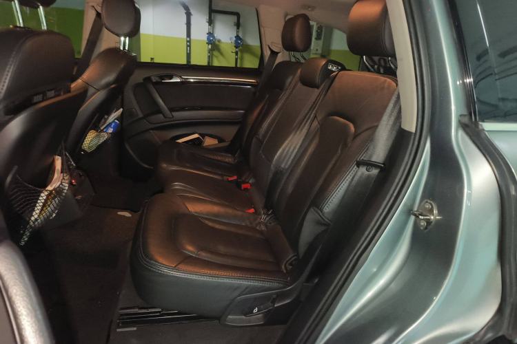 Used Audi Q7 2011 3.0 TFSI Ambition (200kW) Left Rear Seat