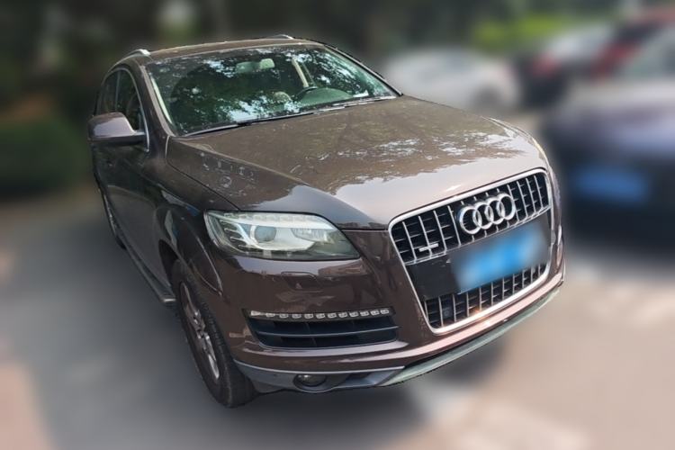 Used Audi Q7 2011 3.0 TFSI Ambition (200kW) Front Right 45 Deg