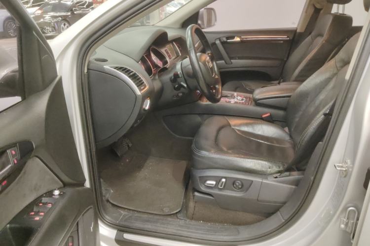 Used Audi Q7 2011 3.0 TFSI Technology (200kW) Driver Seat