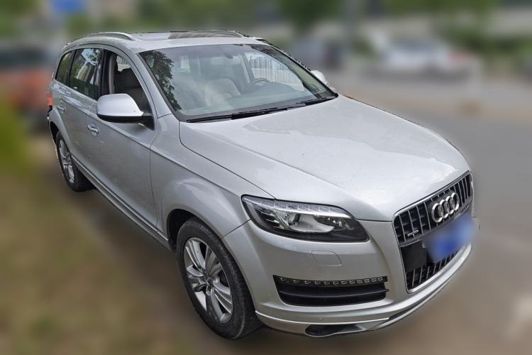 Used Audi Q7 2011 3.0 TFSI Comfort (200kW) Front Right 45 Deg