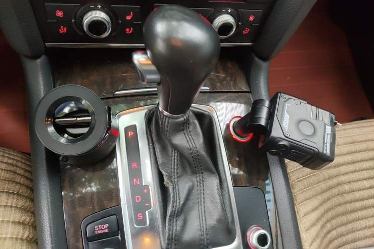 Used Audi Q7 2011 3.0 TFSI Technology (200kW) Gear Lever